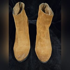 Vince Camuto Brown Suede Ankle Booties Size 7.5